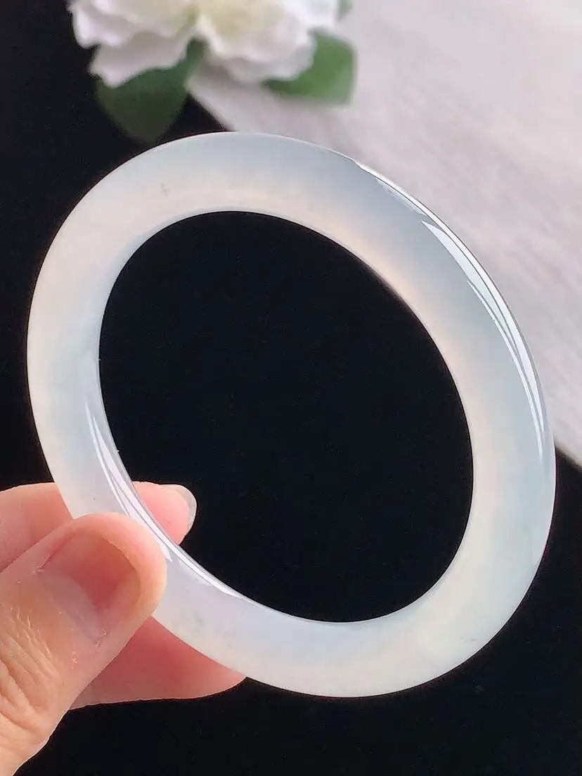 a货翡翠老坑冰种白月光圆条手镯54-55圈口  尺寸54.2×9mm 重量42.50g 1103