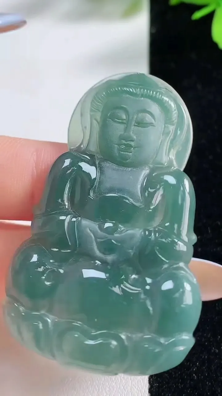 天然A货翡翠蓝水观音菩萨吊坠，尺寸55-34.2-4.6，重:14.28g
11月4日