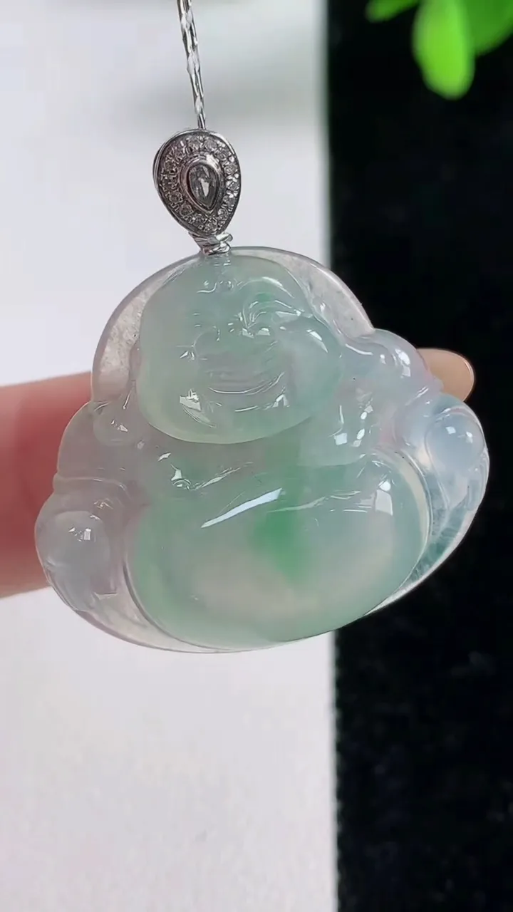 天然A货翡翠佛公吊坠，尺寸25-28.4-5.7，重量:6.57g
11月4日