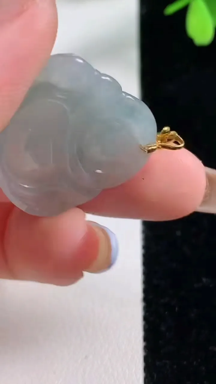 天然A货翡翠佛公吊坠，尺寸25.2-28.3-5.8，重量:6.20g
11月4日