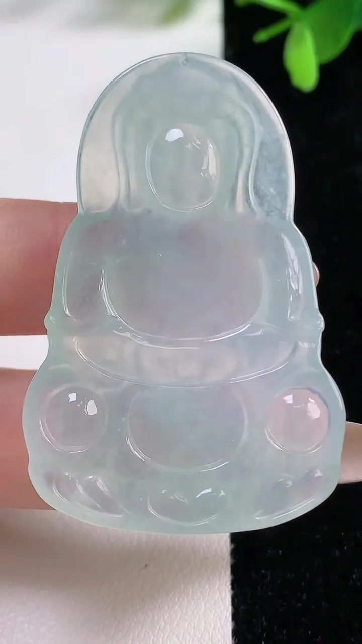 天然A货翡翠观音菩萨吊坠，尺寸51.7-34.5-5，重量:16.25g
11月4日