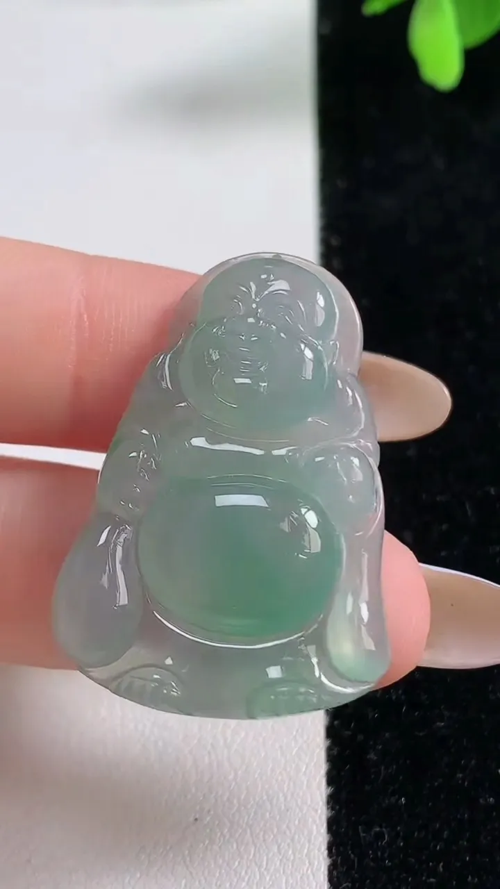 天然A货翡翠布袋佛吊坠，尺寸35-24.3-4.3，重量:7.51g
11月4日