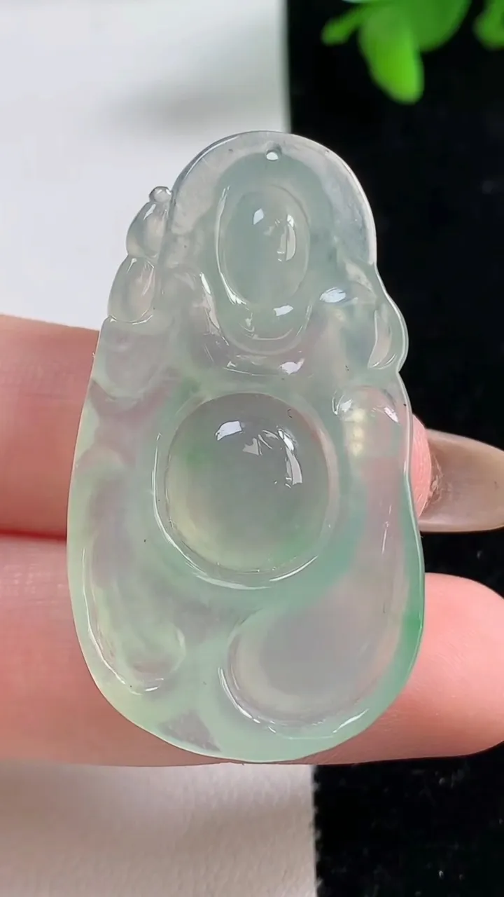 天然A货翡翠布袋佛吊坠，尺寸43.3-24.2-6.2，重量:10.36g
11月4日