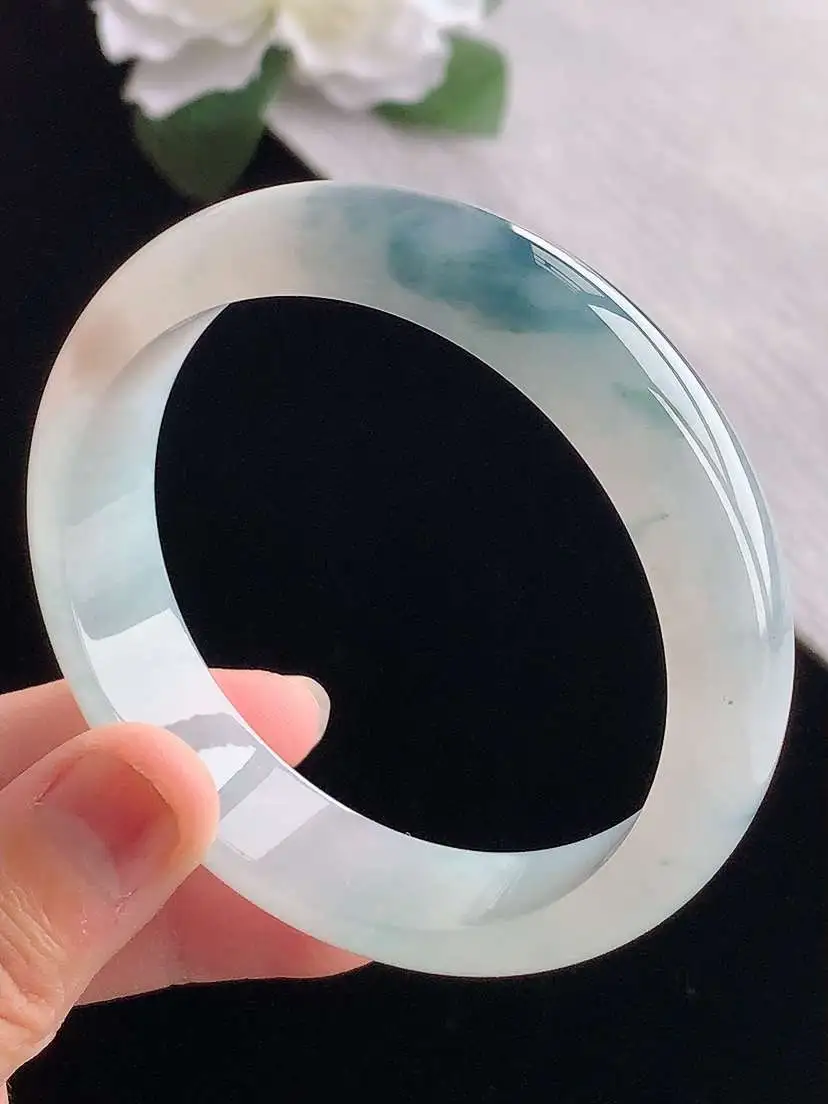 a货翡翠老坑冰种飘花正装正圈手镯57-58圈口  尺寸57×14×7.5mm 重量57.10g 1103