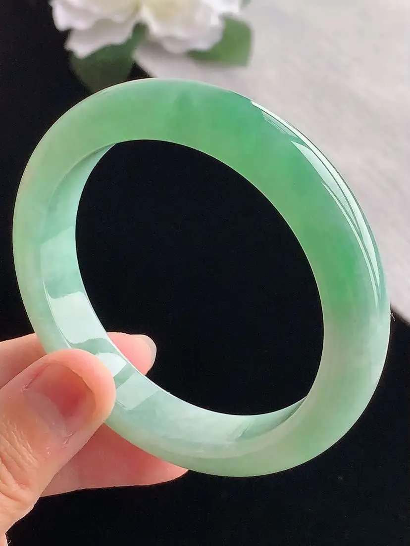 a货翡翠老坑冰种满绿正装正圈手镯55-56圈口  尺寸55×12×8.5mm 重量57.43g 1103