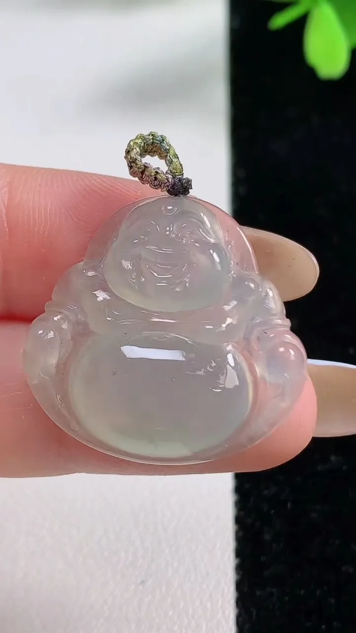 天然A货翡翠佛公吊坠，尺寸25-26.5-4.9，重量:4.67g
11月4日