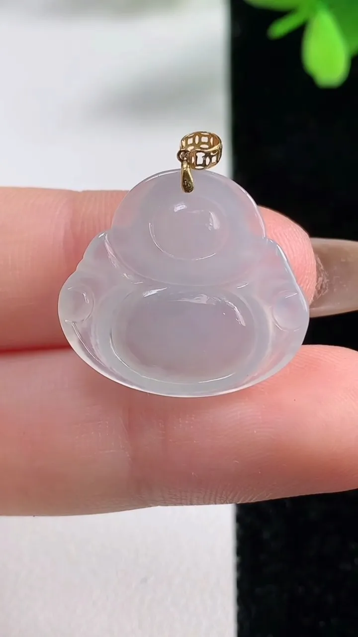 天然A货翡翠种白冰佛公吊坠，尺寸20-21.6-3.6，重量:2.61g
11月4日