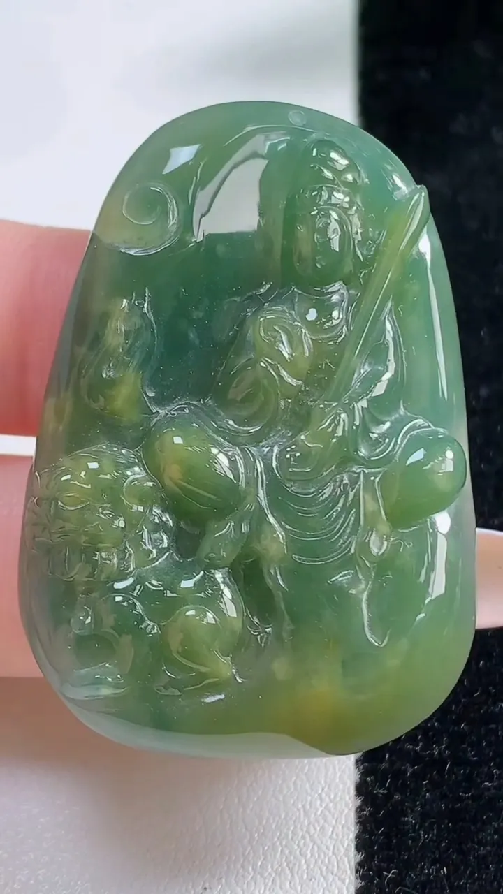 天然A货翡翠蓝水双彩文殊菩萨吊坠，尺寸45.5-31.8-6，重:19.28g
11月4日