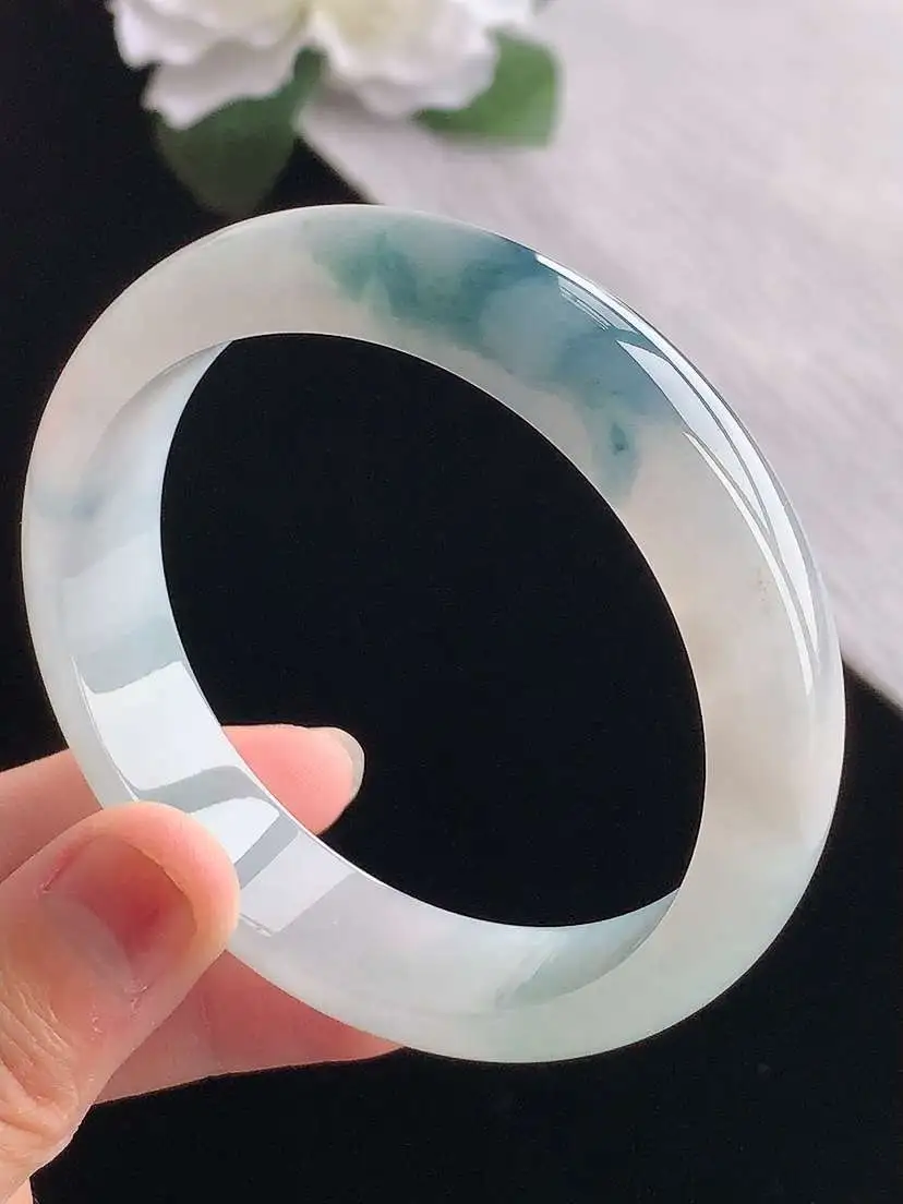 a货翡翠老坑冰种飘花正装正圈手镯57-58圈口  尺寸57×14×7.5mm 重量57.10g 11