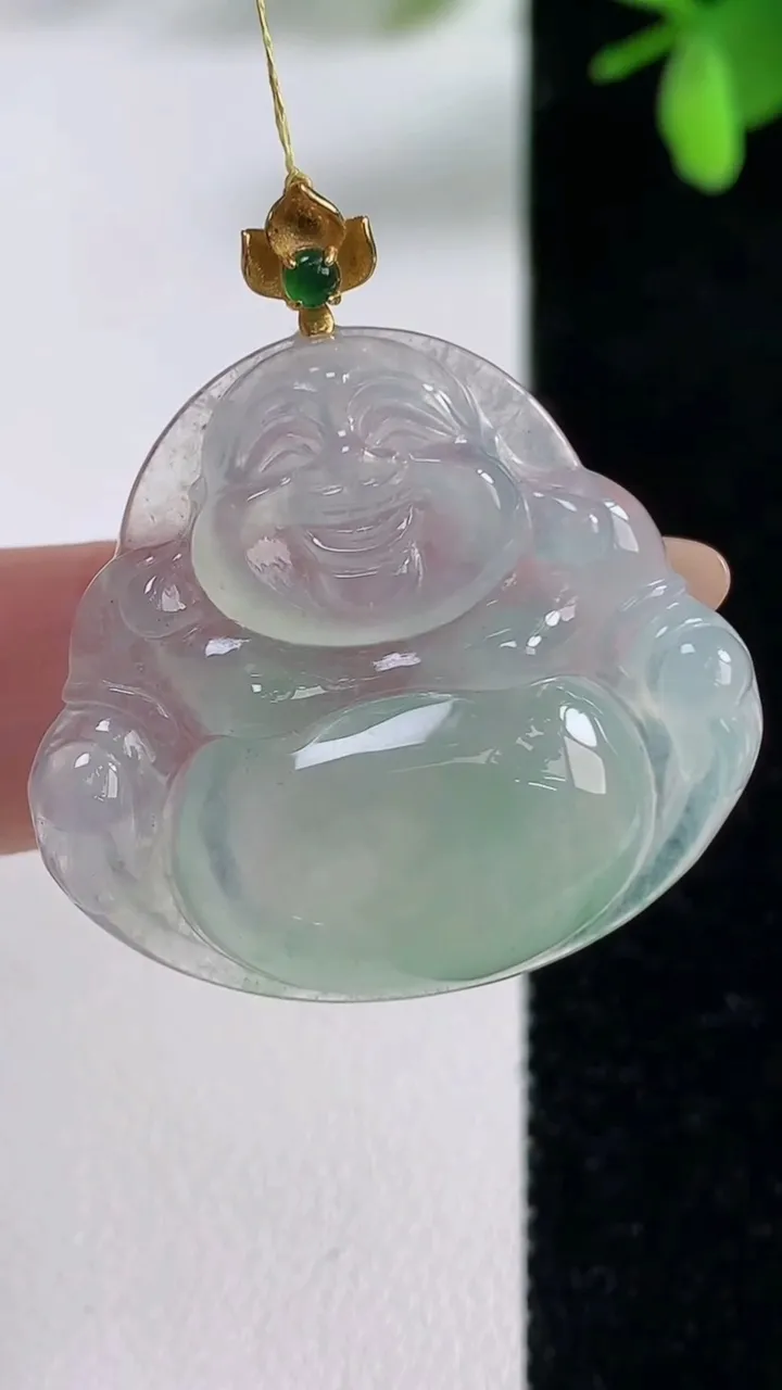 天然A货翡翠佛公吊坠，尺寸29-31.5-6.2，重量:8.15g
11月5日