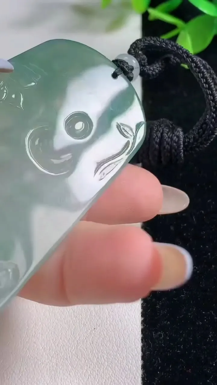 天然A货翡翠普贤菩萨吊坠，尺寸67.3-37.4-5.9，重量:36.65g
11月5日