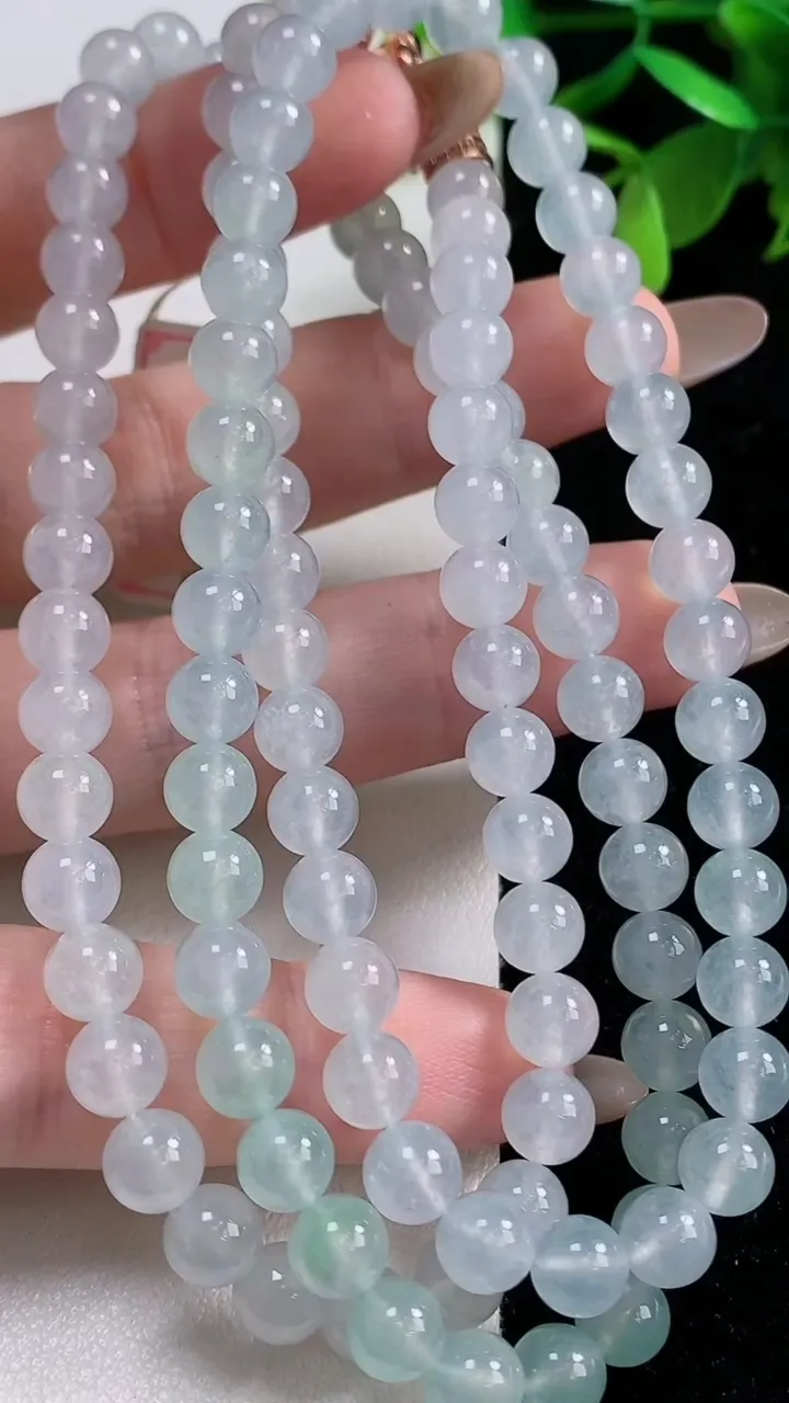 天然A货翡翠圆珠项链，尺寸6-108颗，重量:45.95g11月5日
工厂直销收藏佳品,种好水足，色