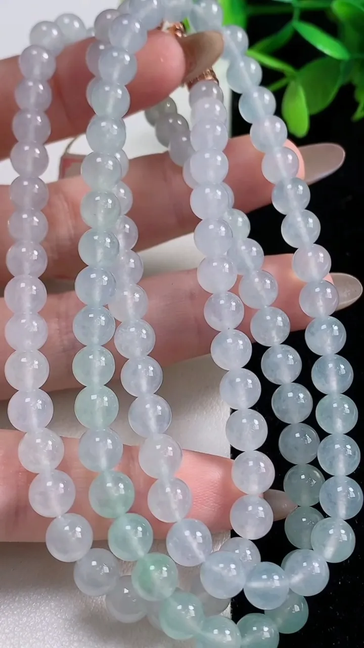 天然A货翡翠圆珠项链，尺寸6-108颗，重量:45.95g11月5日
工厂直销收藏佳品,种好水足，色