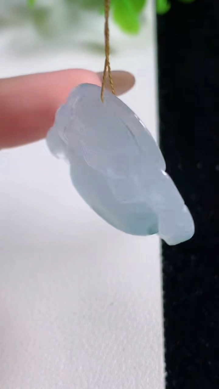 天然A货翡翠种飘花佛公吊坠，尺寸29.3-33-6.1，重量:9.12g
11月6日