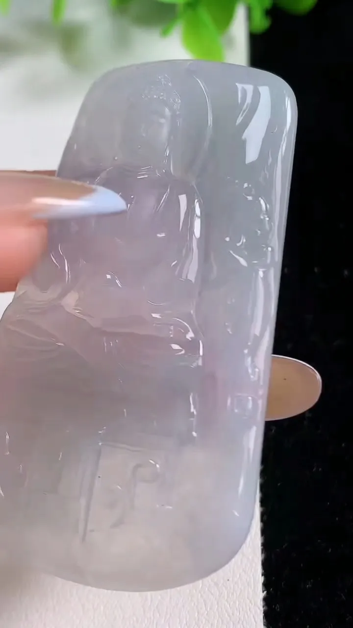 天然A货翡翠大日如来吊坠，尺寸61.2-35.4-5.3，重量:25.91g
11月6日