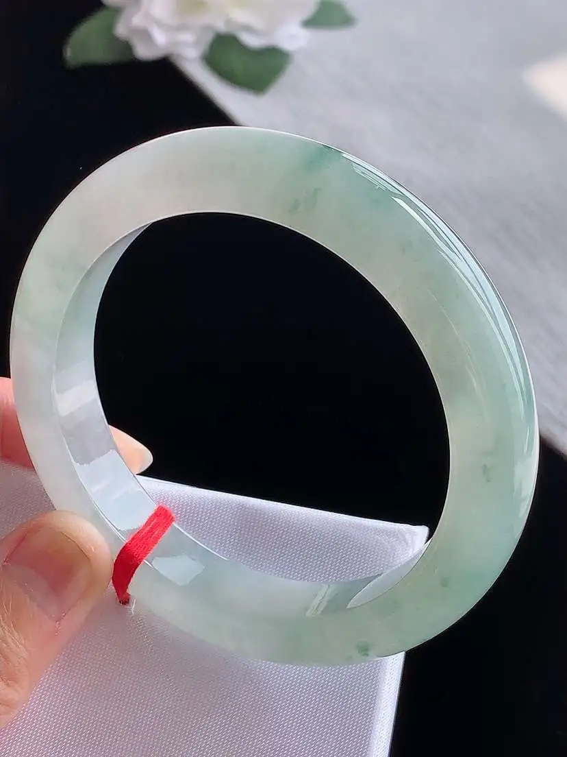 a货翡翠老坑冰种飘花厚装正装正圈手镯60-61大圈口  尺寸60×12.8×9.8mm 1105