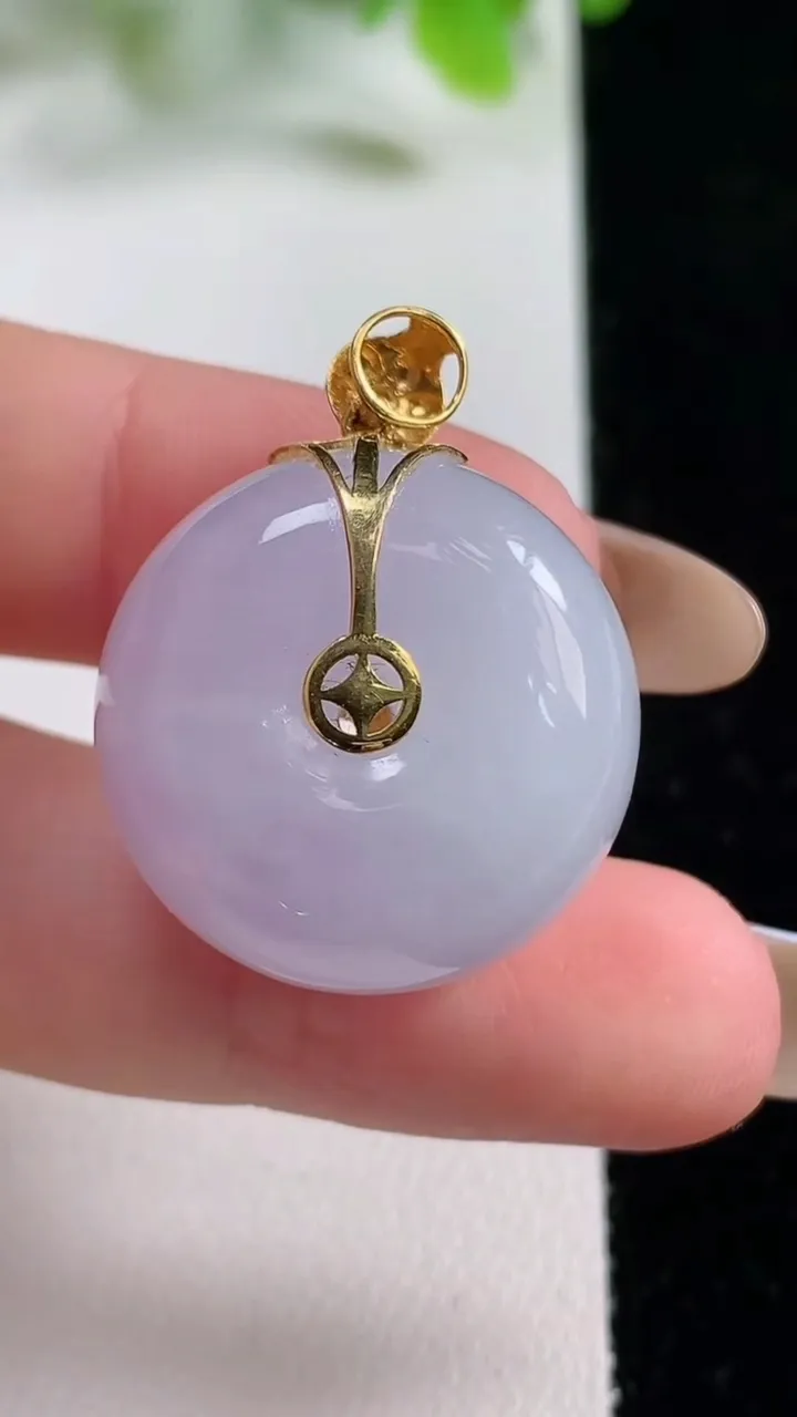 天然A货翡翠种紫罗兰路路通吊坠，尺寸22.5-13.7，重量:16.28g
11月6日