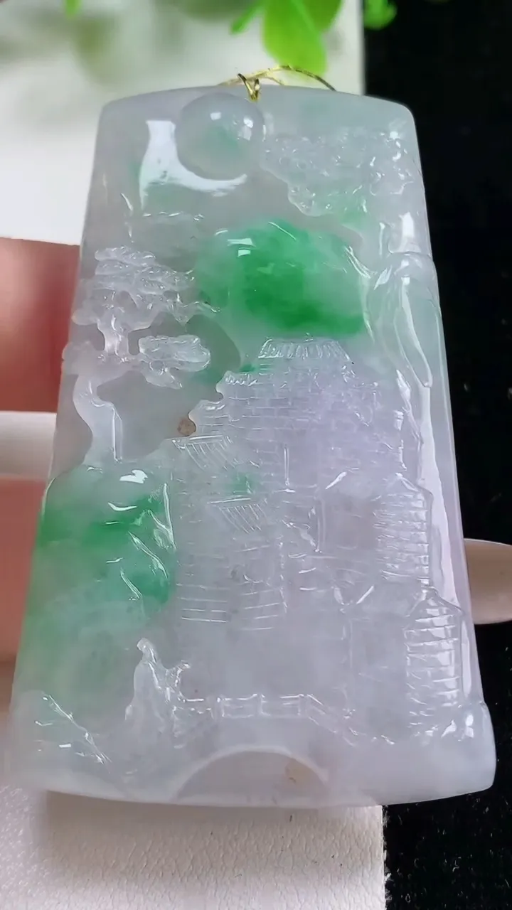 天然A货翡翠山水牌吊坠，尺寸63-36.5-9.3，重量:48.28g
11月6日