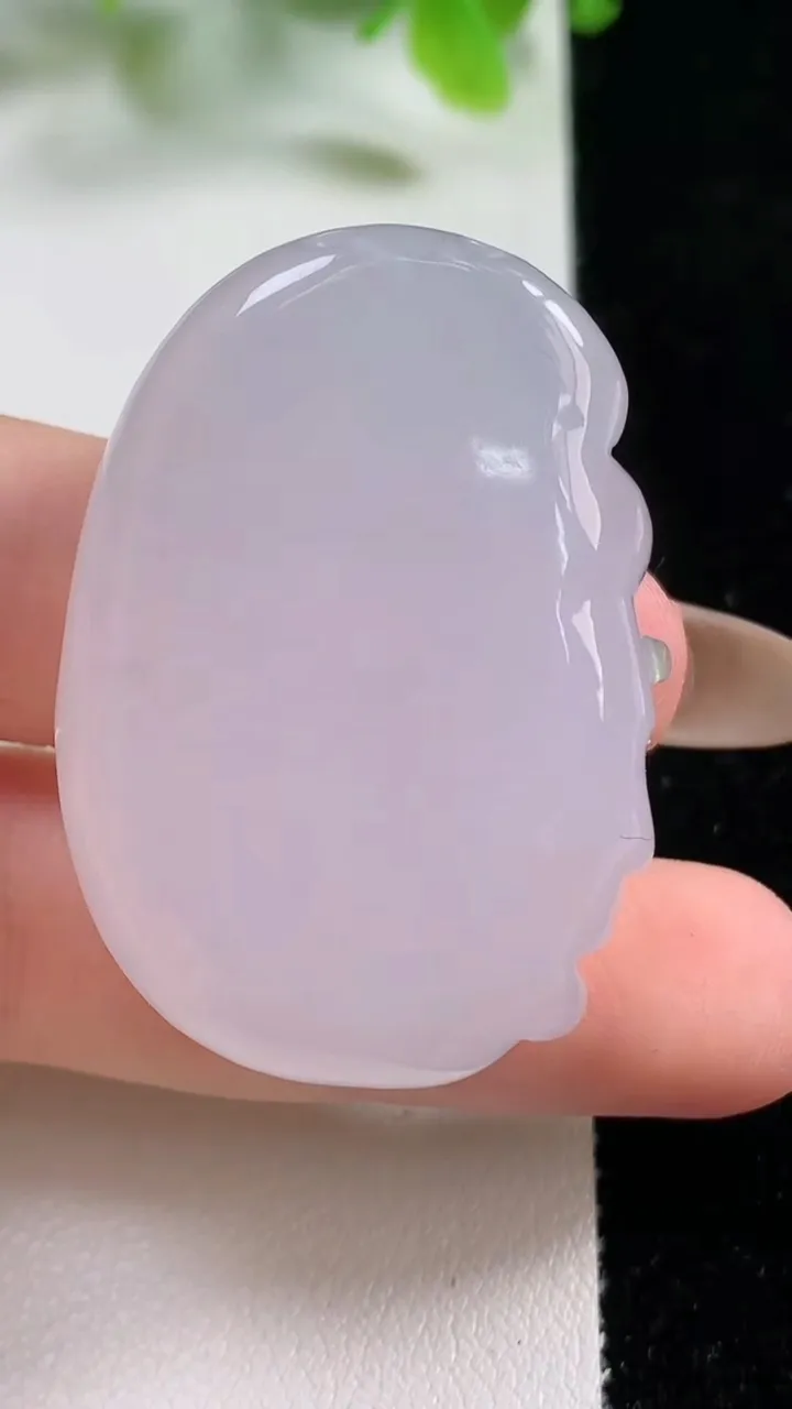 天然A货翡翠一念之间 悟道吊坠，尺寸40.2-28.4-10.2，重量:25.87g
11月6日