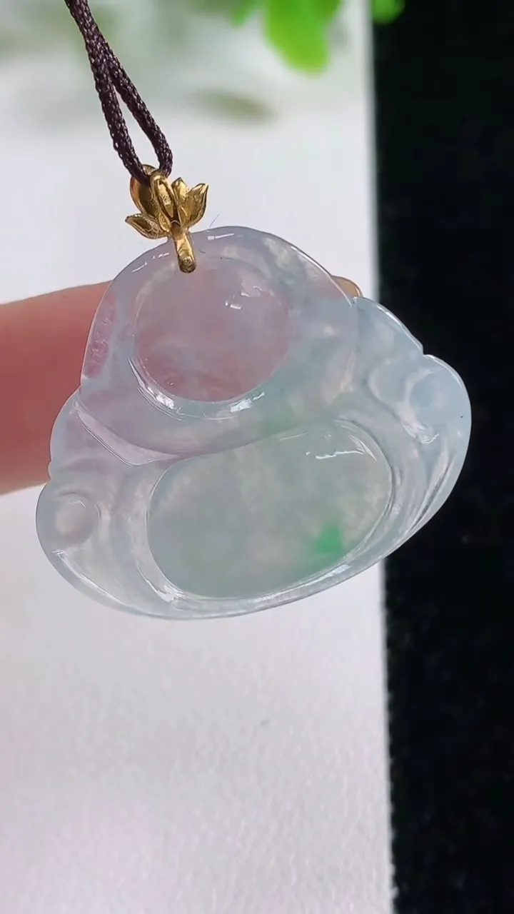 天然A货翡翠佛公吊坠，尺寸25.3-28.9-3.8，重量:4.38g
11月6日