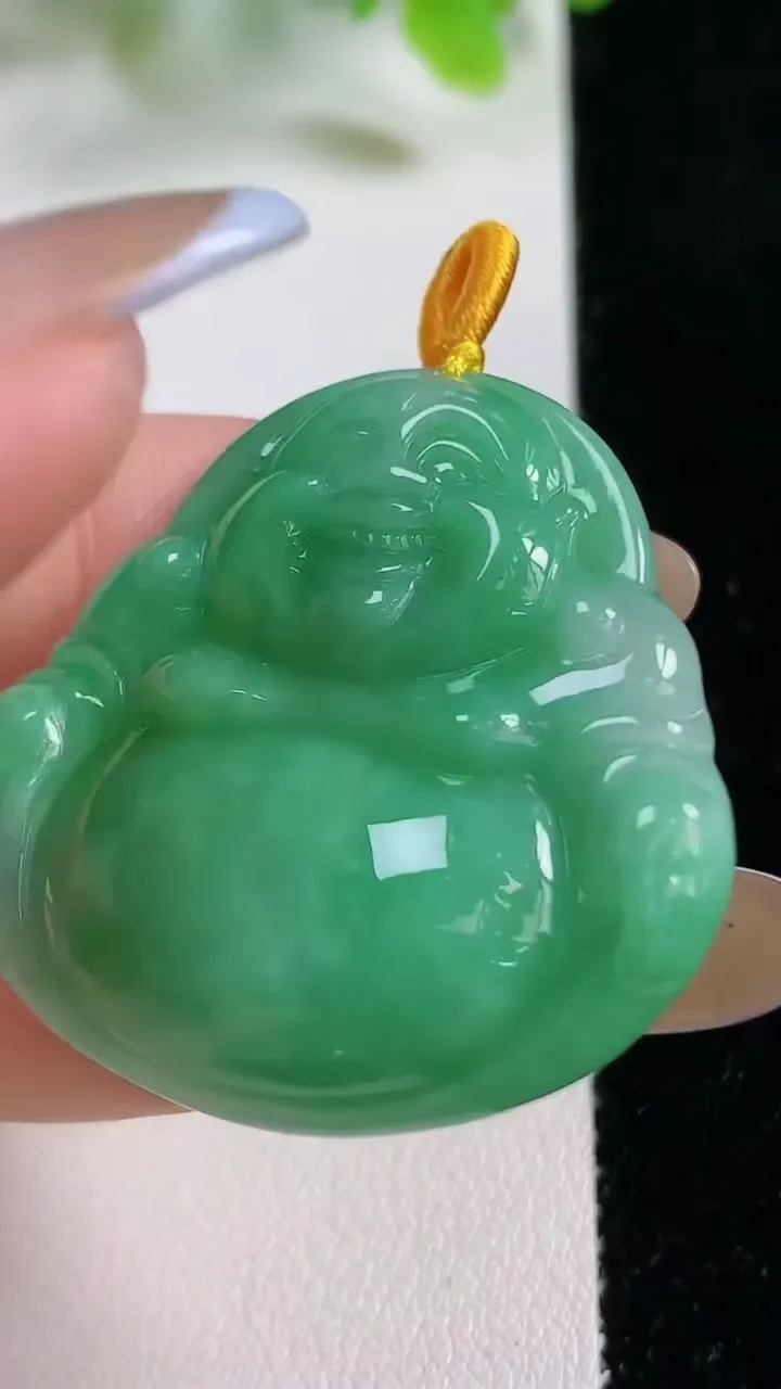 天然A货翡翠佛公吊坠，尺寸37-36.6-5.7，重量:13.95g
11月6日