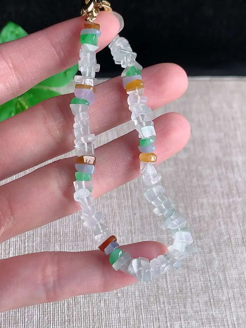 a货翡翠老坑冰种多彩随形手串  尺寸4.6×2.8mm 重量11.75g 1106