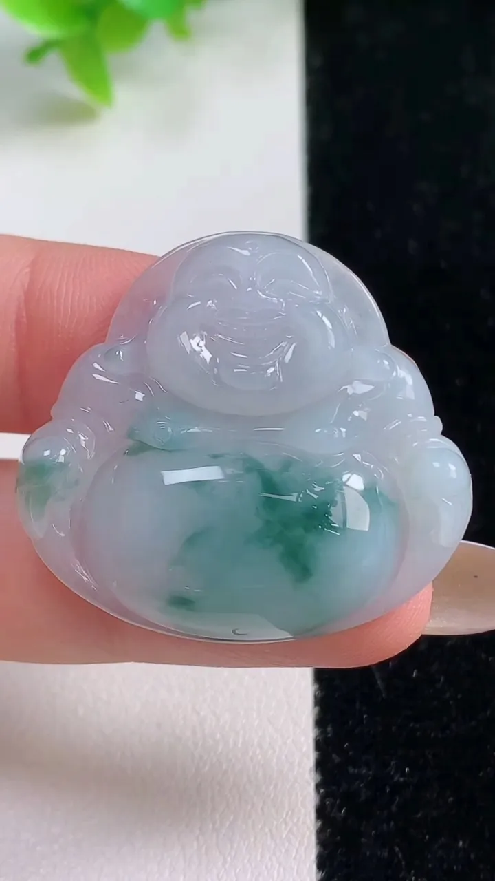 天然A货翡翠冰种飘花佛公吊坠，尺寸30.5-33.7-5.9，重量:9.07g
11月7日