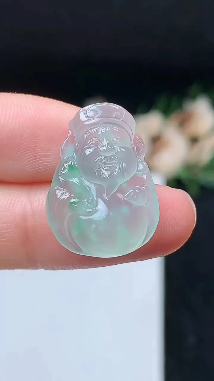 天然A货翡翠财神爷镶嵌件，尺寸22-16.2-4.8，重量:3.00g
11月7日