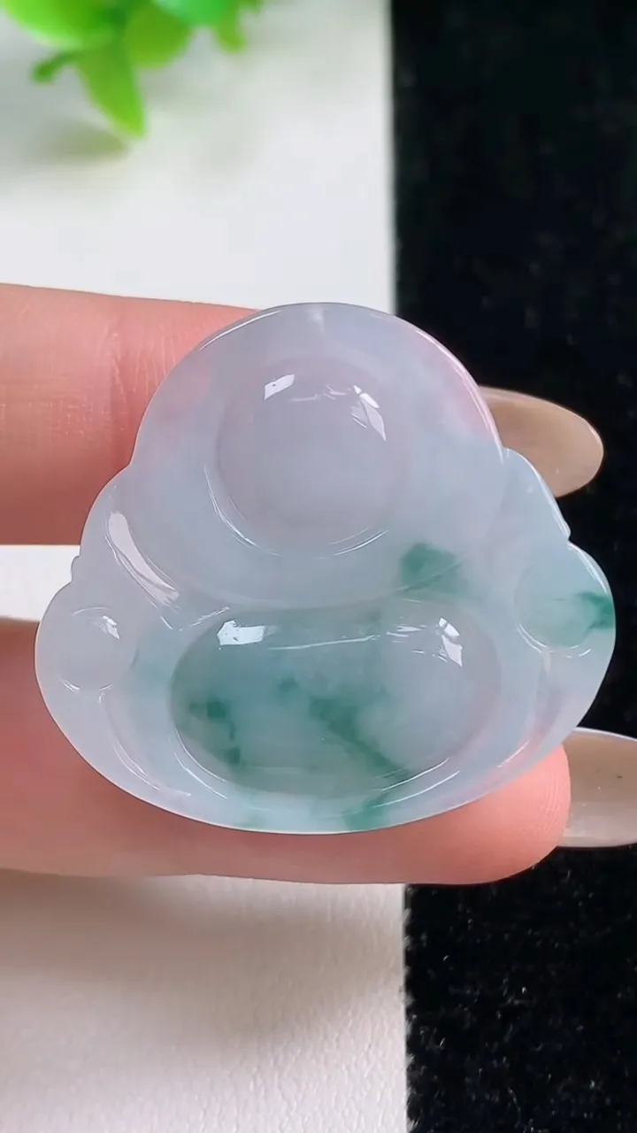 天然A货翡翠冰种飘花佛公吊坠，尺寸30.5-33.7-5.9，重量:9.07g
11月7日