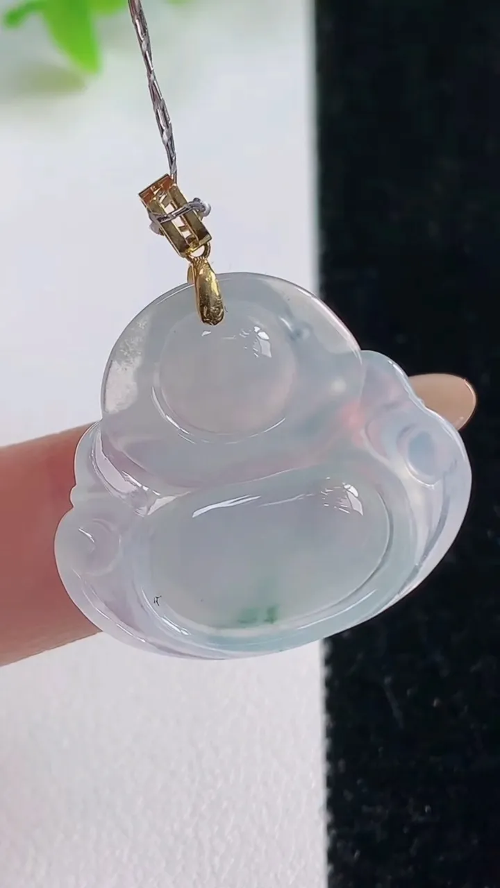 天然A货翡翠种飘花佛公吊坠，尺寸23.4-25-4.9，重量:4.33g
11月7日