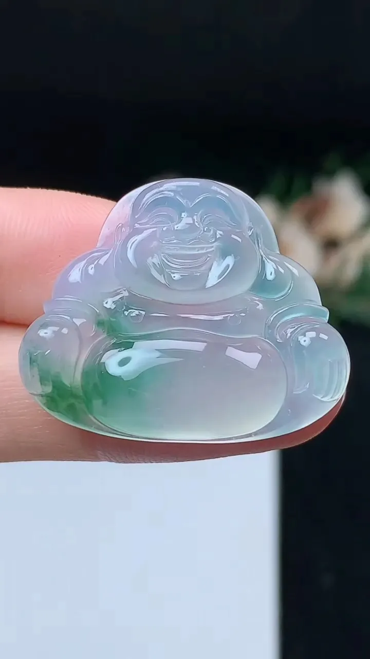 天然A货翡翠佛公镶嵌件，尺寸25-30.9-6，重量:7.70g
11月7日