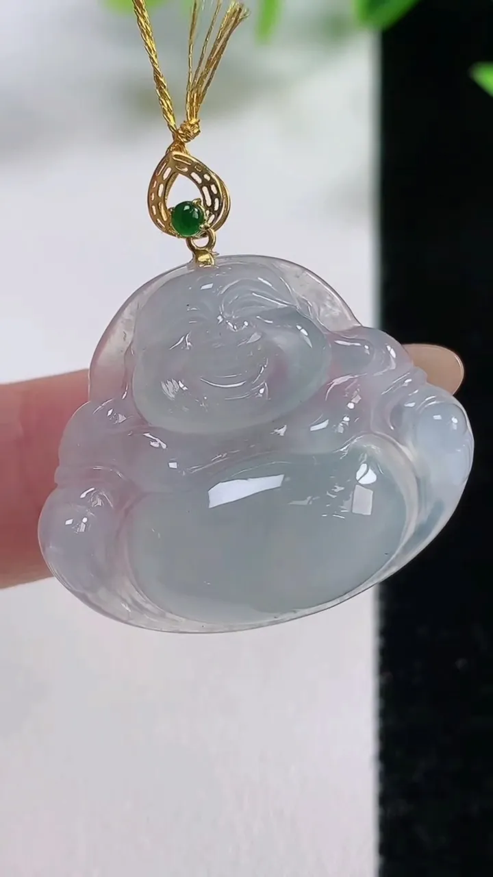 天然A货翡翠佛公吊坠，尺寸23.7-28.4-6，重量:5.69g
11月9日