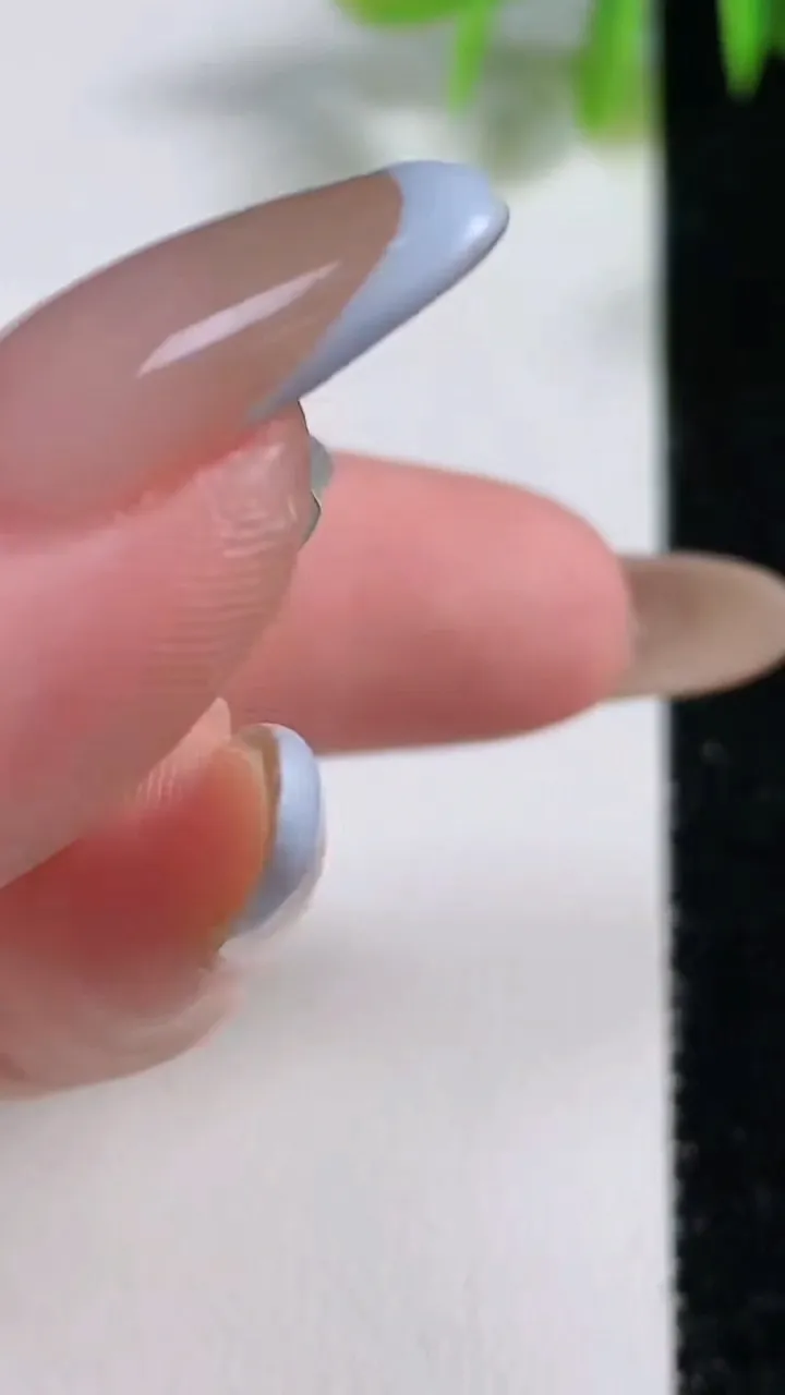 天然A货翡翠蝴蝶吊坠，尺寸27-30.5-5.3，重量:6.51g
11月9日