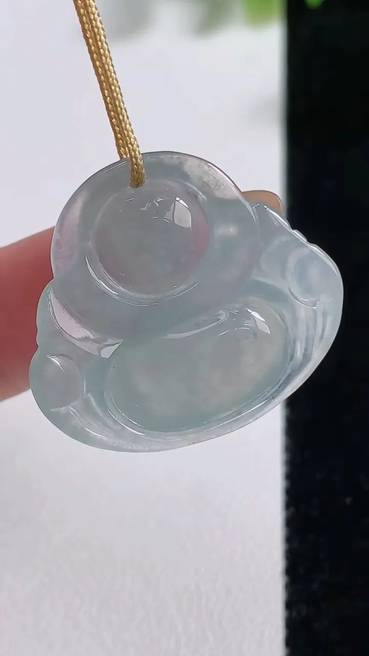 天然A货翡翠佛公吊坠，尺寸24.7-27.7-5.6，重量:5.31g
11月9日