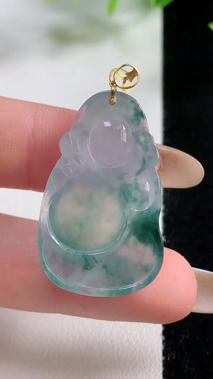 天然A货翡翠种飘花财神爷吊坠，尺寸33.4-20.7-5.5，重量:6.60g
11月9日