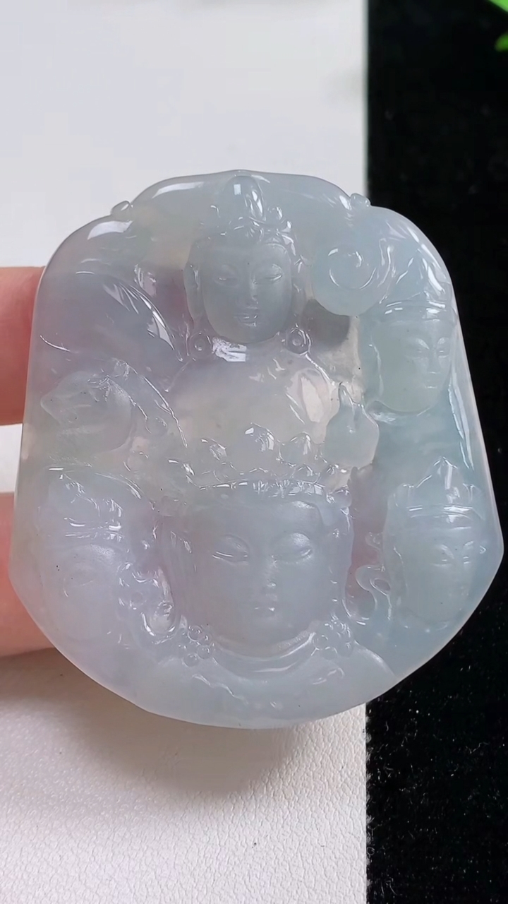 天然A货翡翠观音菩萨吊坠，尺寸53-46.4-4，重量:21.13g
11月9日