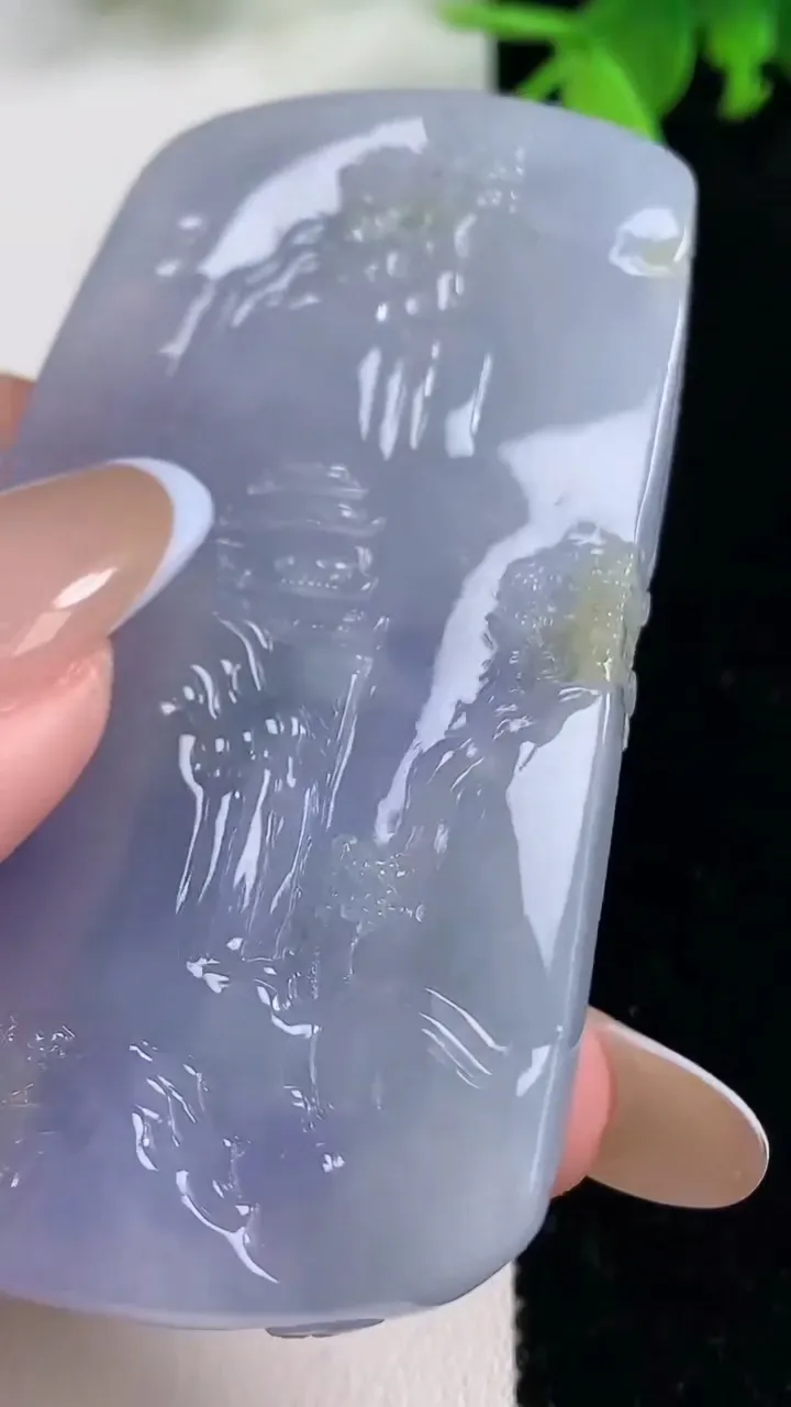 天然A货翡翠种紫罗兰山水牌吊坠，尺寸69.8-38-11.7，重量:64.31g
11月9日