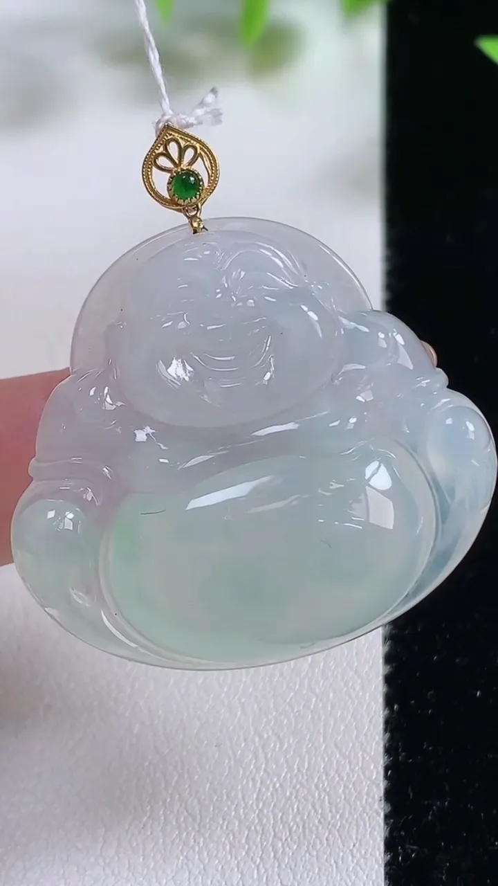 天然A货翡翠佛公吊坠，尺寸32.2-35.8-7，重量:11.92g
11月9日