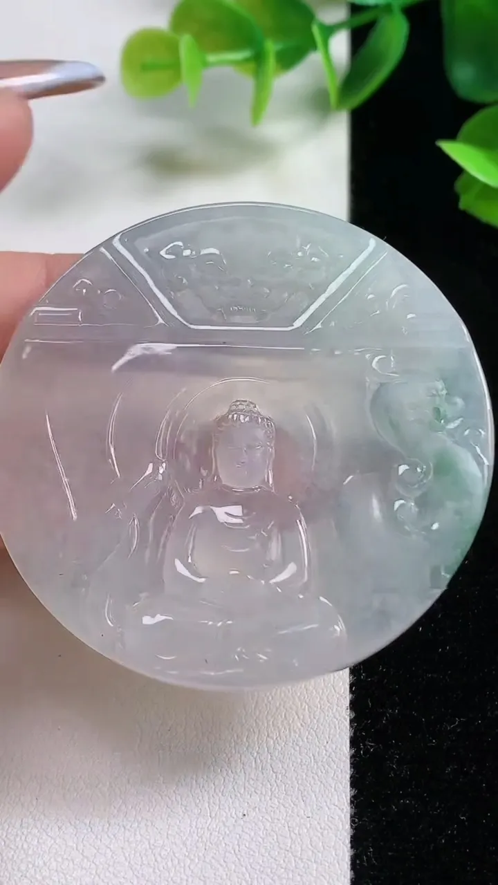 天然A货翡翠冰种飘花文殊菩萨吊坠，尺寸51.3-5.3，重量:32.36g
11月9日