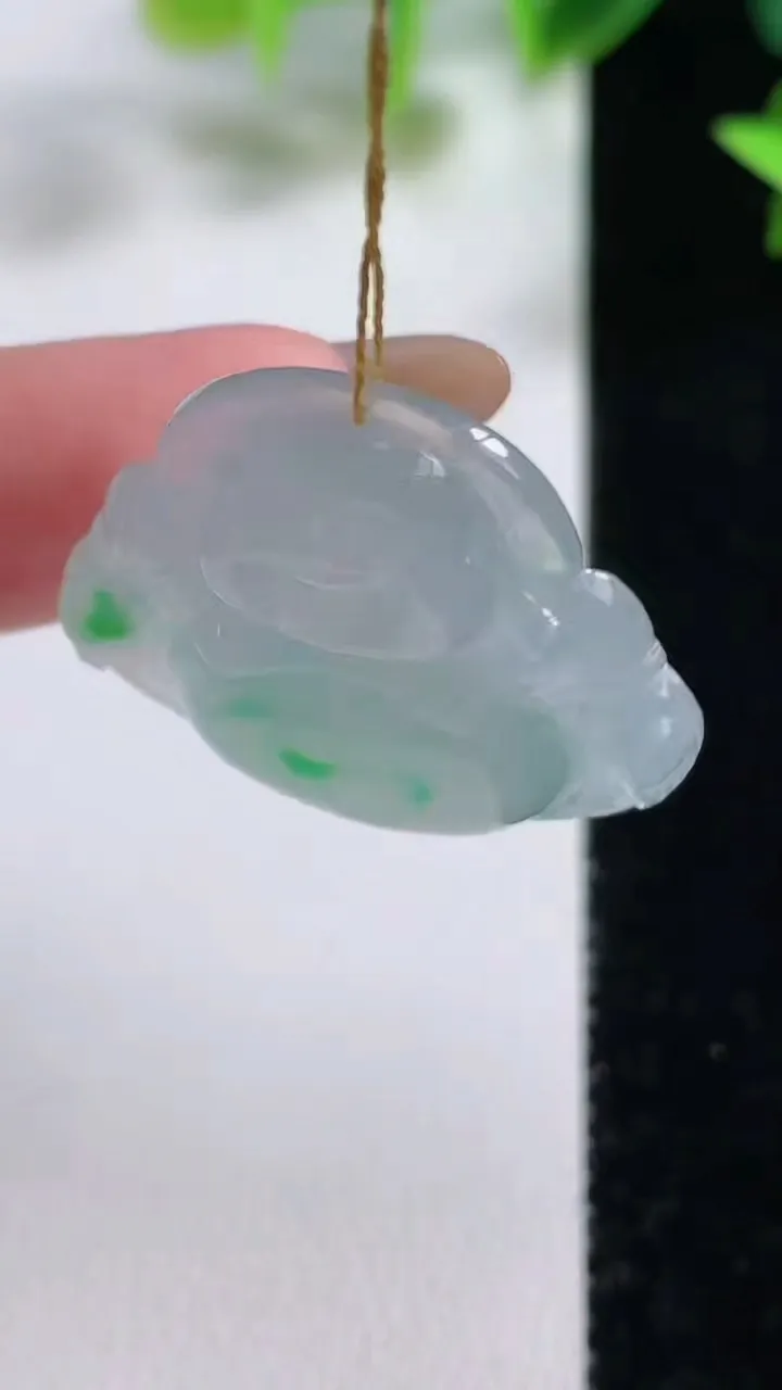 天然A货翡翠佛公吊坠，尺寸26.6-28.3-5.7，重量:6.41g
11月9日