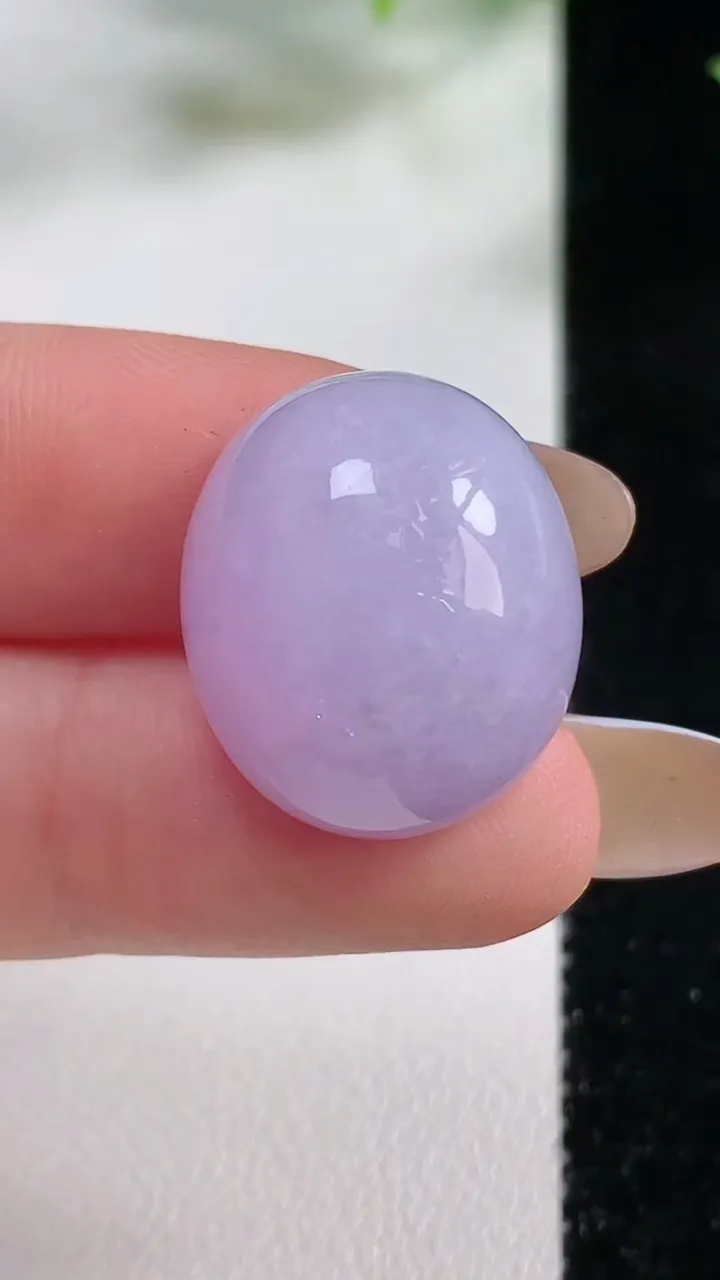 天然A货翡翠紫罗兰蛋面戒面镶嵌件，尺寸20.7-17.6-11.3，重量:8.32g2025年11月