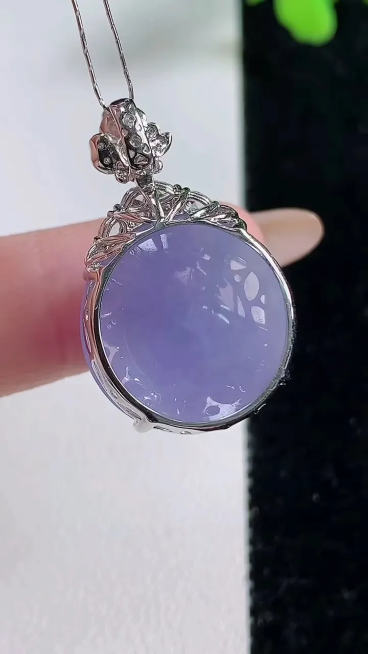 天然A货翡翠种紫罗兰蛋面吊坠，尺寸27.4-17.8-16.8-11.4，重量:6.53g
11月9日