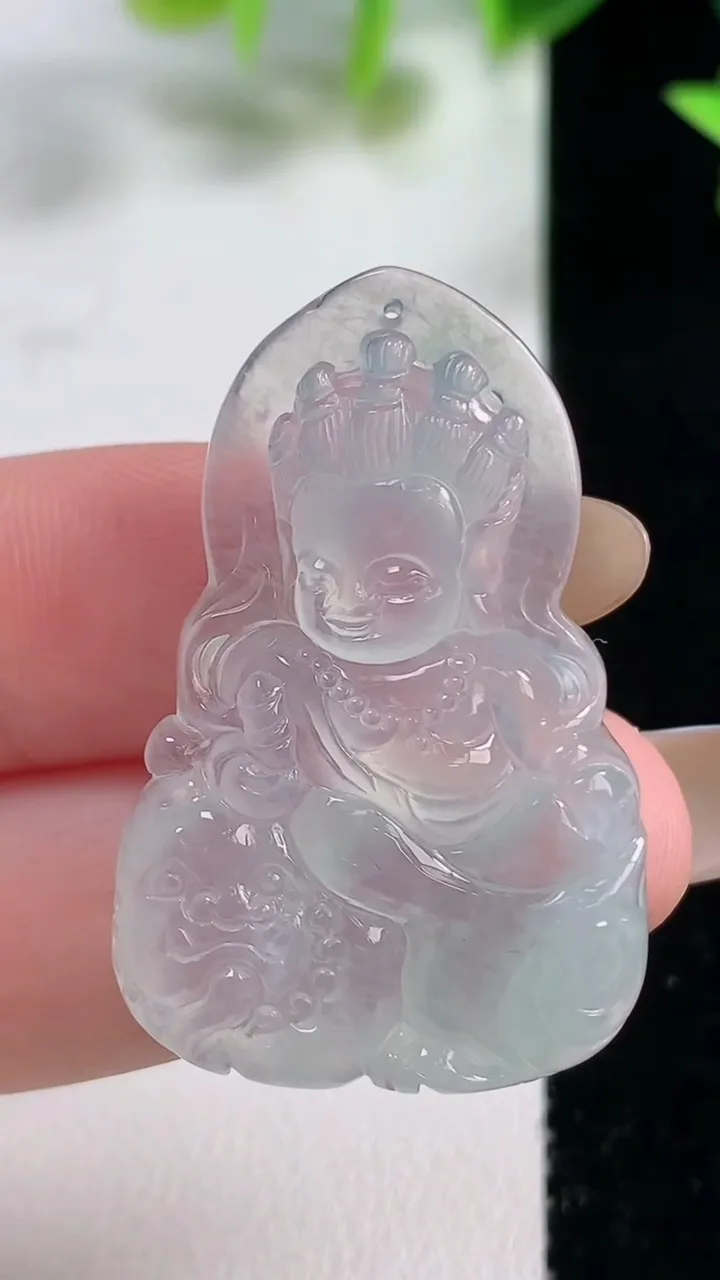 天然A货翡翠宝宝文殊菩萨吊坠，尺寸36.6-24.5-5.4，重量:8.82g
11月9日