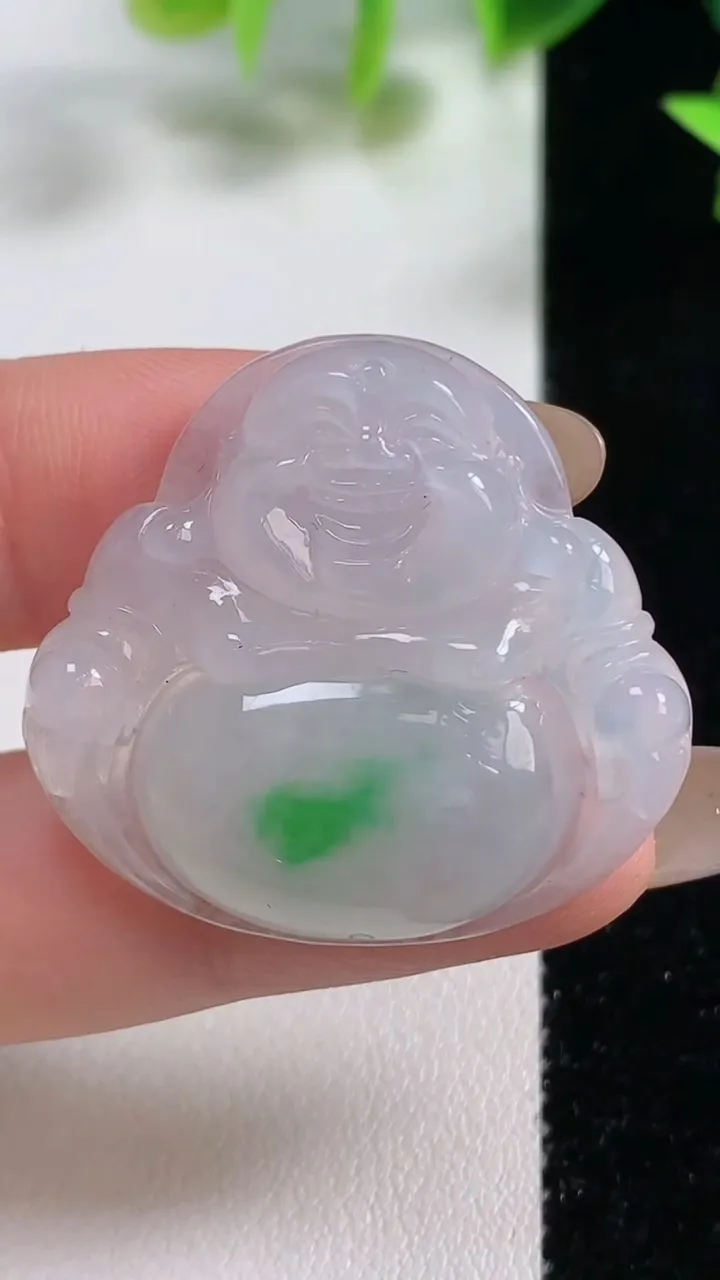 天然A货翡翠佛公吊坠，尺寸31.2-33.6-6，重量:9.80g
11月9日