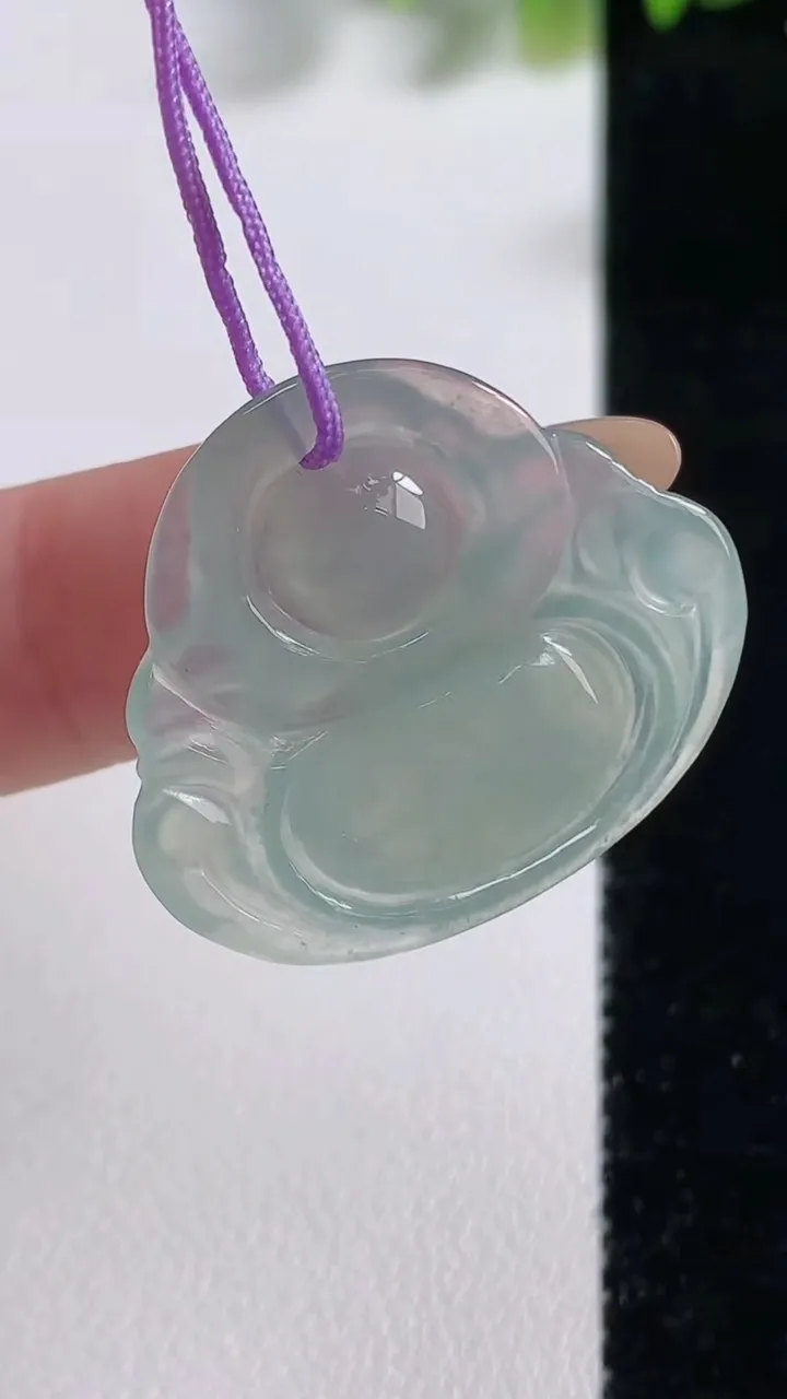 天然A货翡翠佛公吊坠，尺寸24.6-26-4.9，重量:4.76g
11月9日