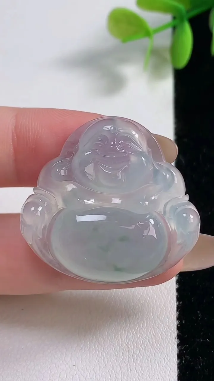 天然A货翡翠种飘花佛公吊坠，尺寸31-33.2-7，重量:10.17g
11月10日