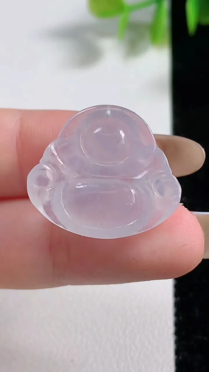 天然A货翡翠佛公吊坠，尺寸21.3-24.2-4.9，重量:3.73g
11月10日