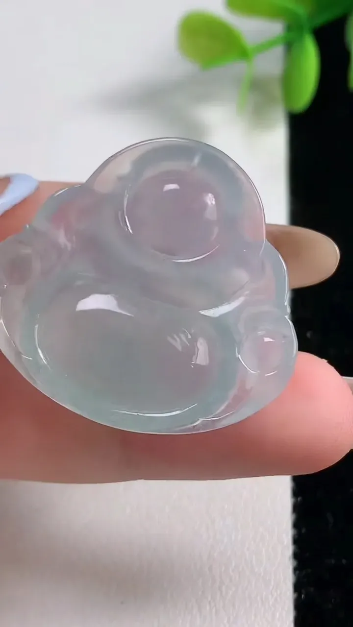 天然A货翡翠种飘花佛公吊坠，尺寸31-33.2-7，重量:10.17g
11月10日