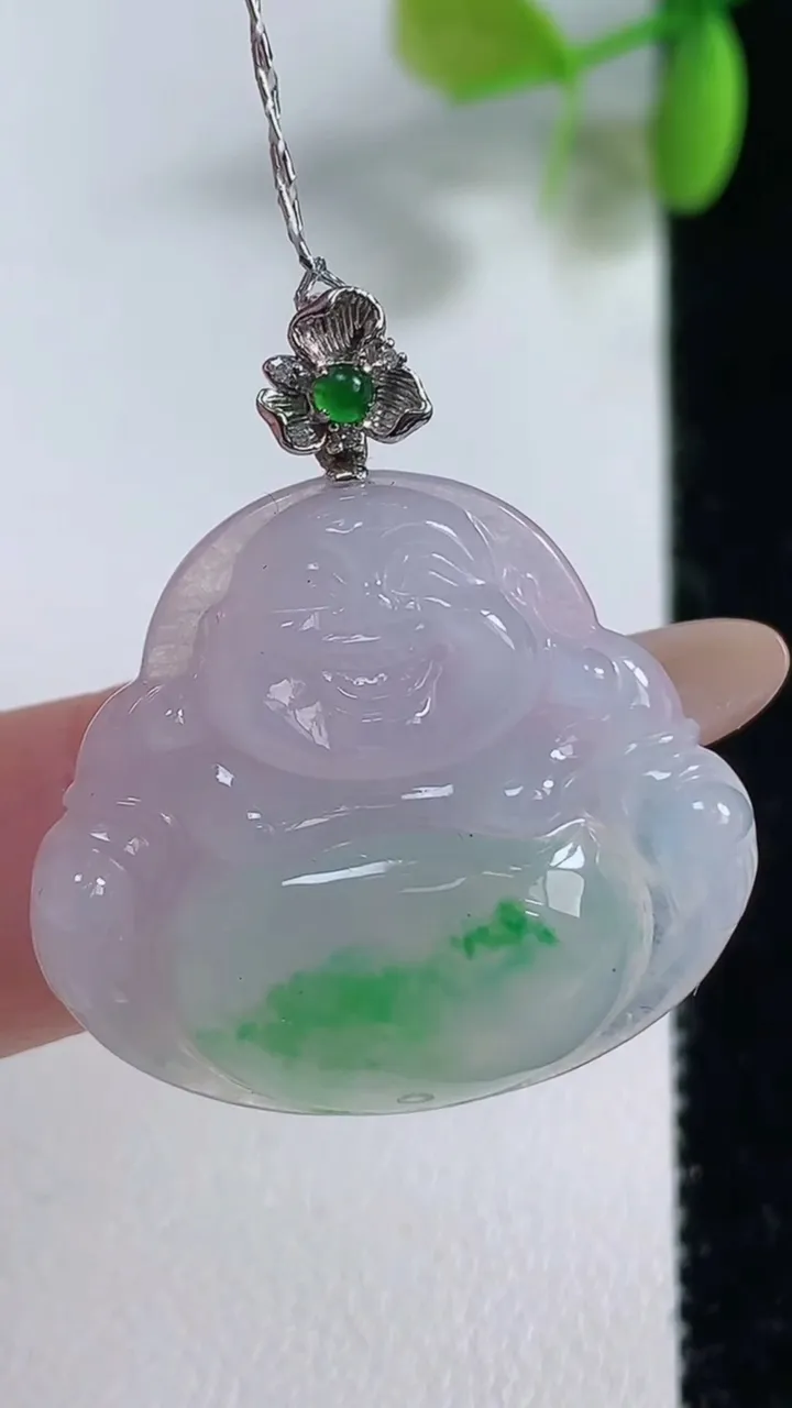 天然A货翡翠佛公吊坠，尺寸25.2-28.4-5.6，重量:6.52g
11月10日