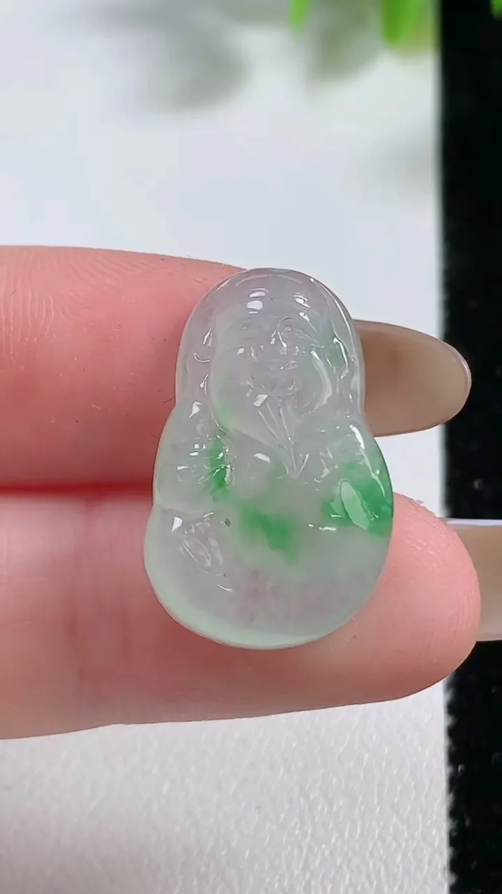 天然A货翡翠财神爷吊坠，尺寸22.2-14.6-4.3，重量:3.06g
11月10日